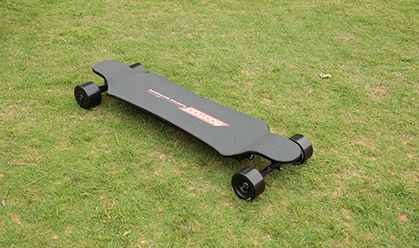 Use remote to make 4WD esk8board into 2WD electric skateboard. This feature is created by us!! We are ecomobl, we are waiting for you!!