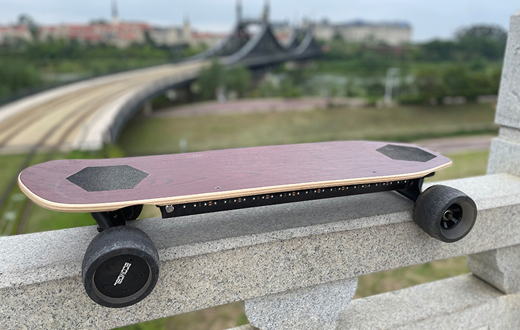 Ecomobl Mini electric skateboard for adults