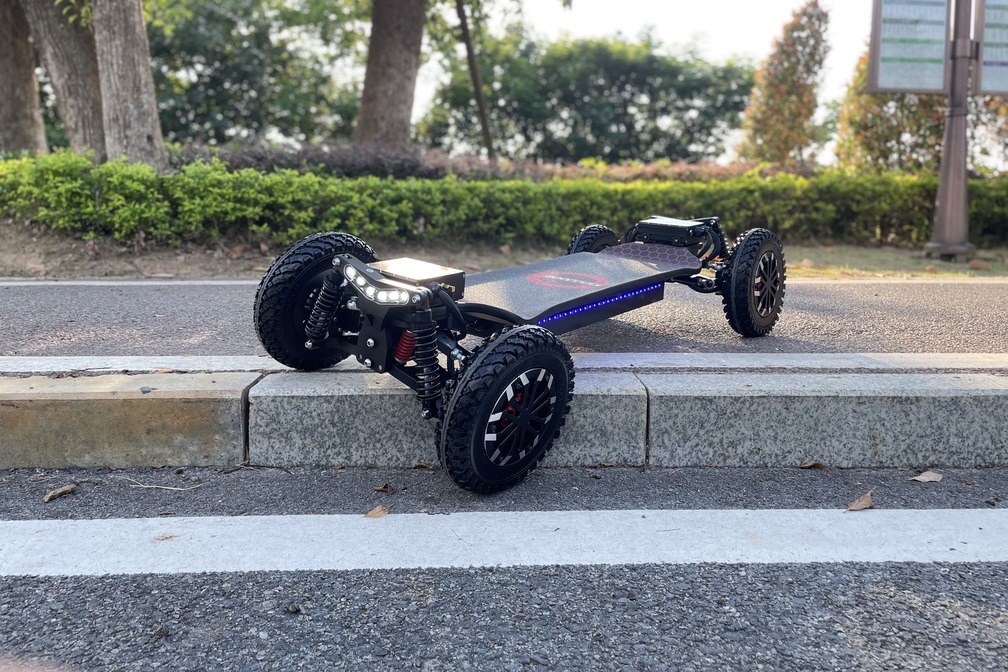 Which Electric Skateboard is Right for You: All-Terrain or Street?