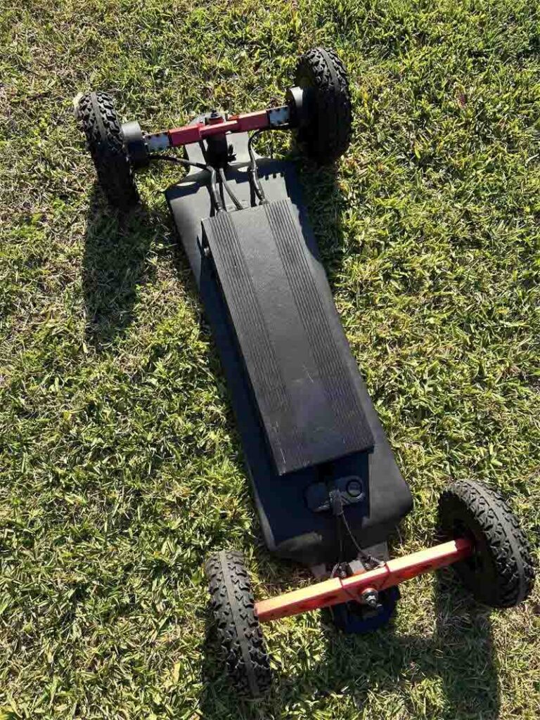 4 wheel drive electric skateboard,4wd skateboard