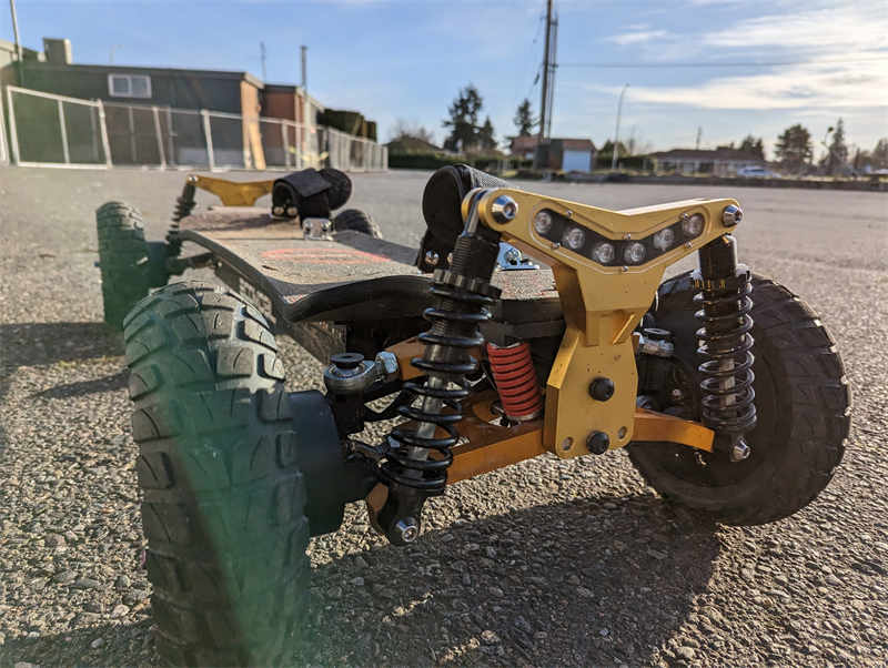 How is electric skateboard speed