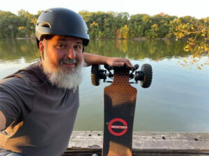 Riding electric mountain boards experience