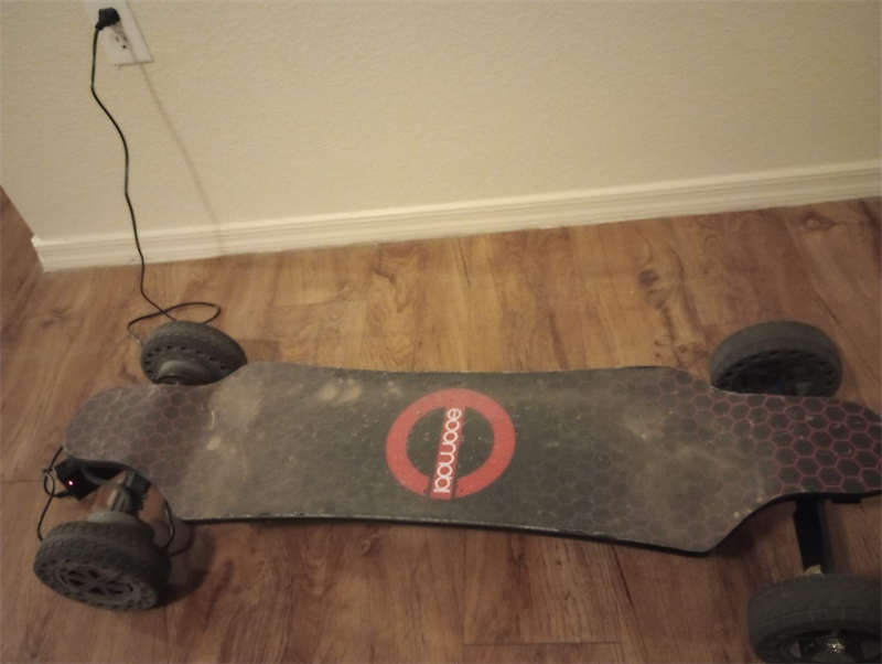difference between skateboard and longboard Electric