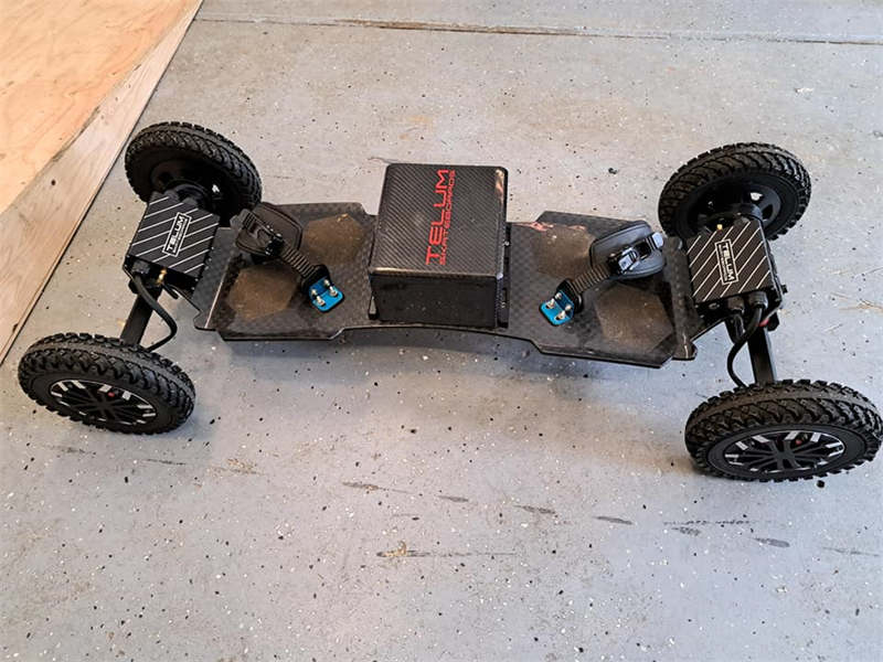 Ecomobl Telum PRO electric skateboard with longer battery life