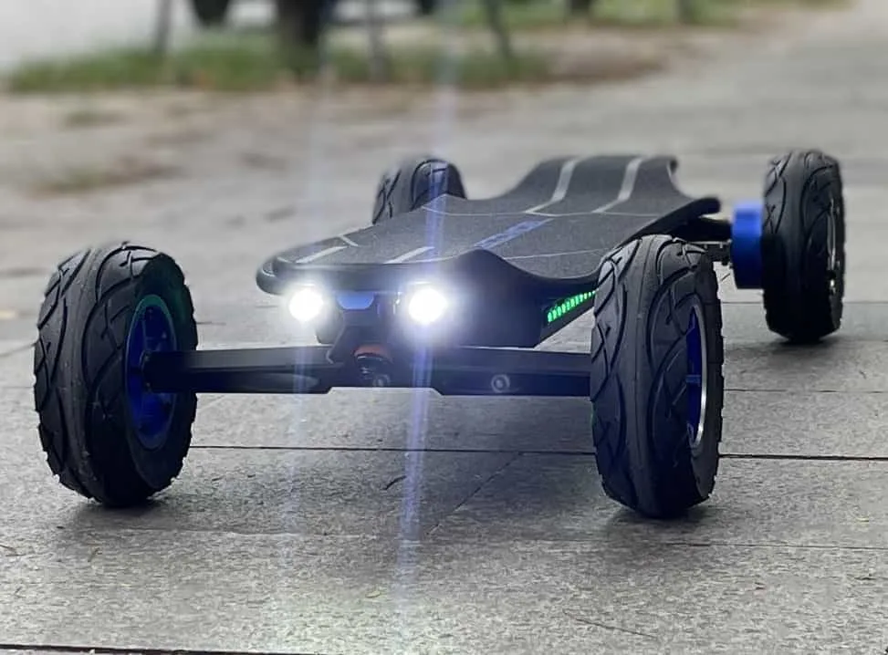 et pro with lights on