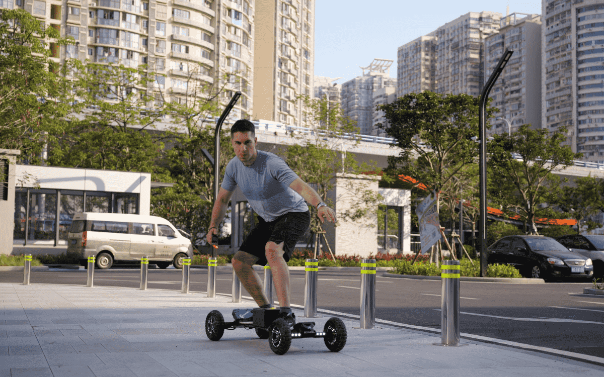 Electric Skateboard Stance: Master Balance, Control, and Confidence